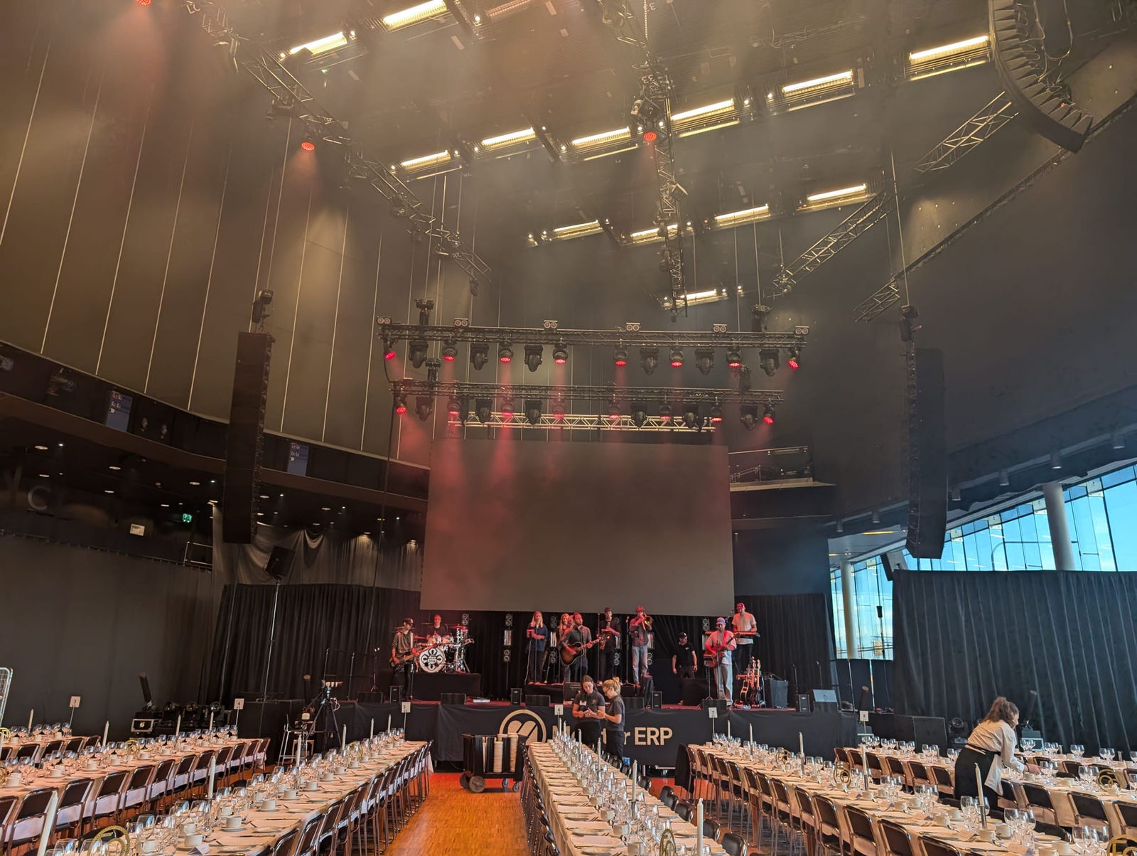 Konferenslokal dukad inför event